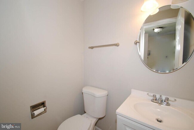 Building Photo - 637 Whittier Pkwy