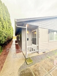 Building Photo - 708 W 31st St