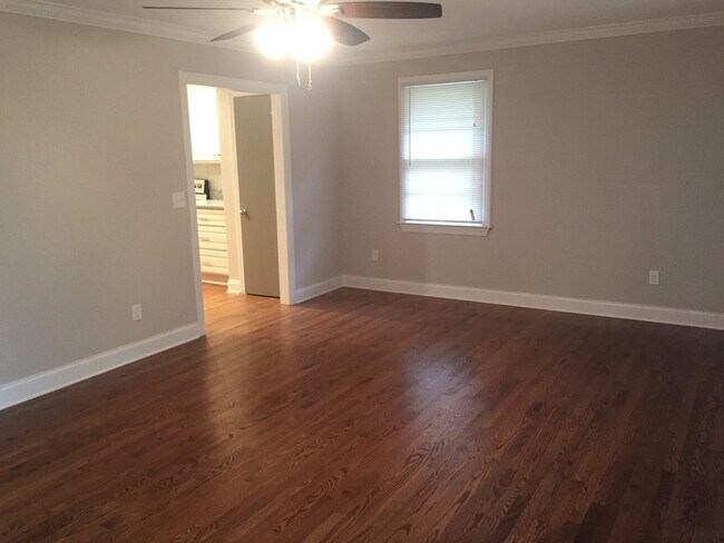 Building Photo - Converse Heights 3Bd/2Ba, 1684SF