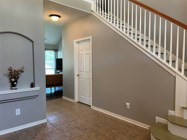 Building Photo - 14526 Grove Estates Ln