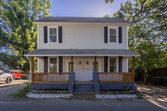 Primary Photo - 124 Church St