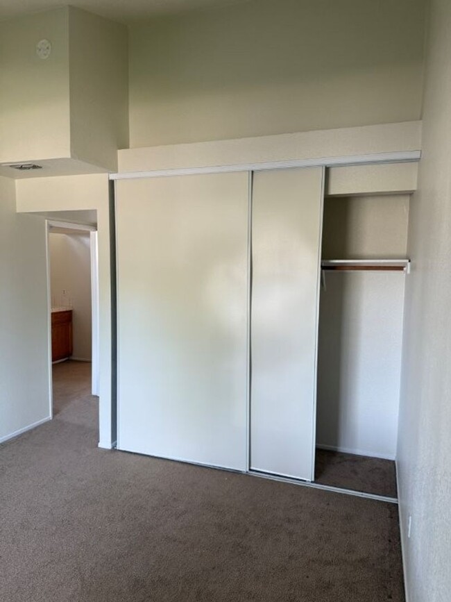 Building Photo - Modern 3 Bedroom Condo w/ Garage Vacaville...