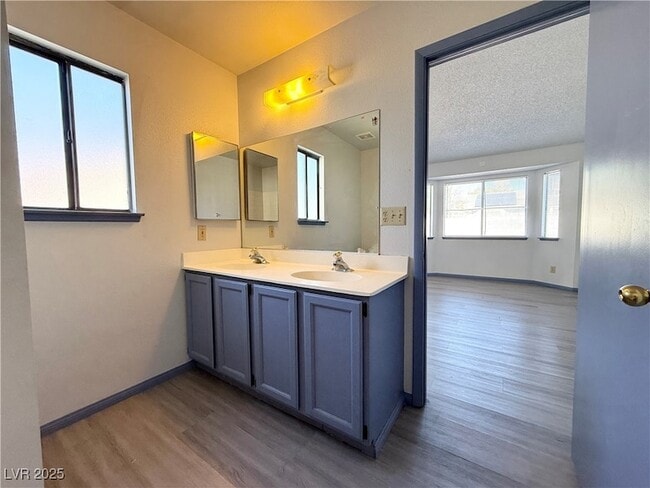 Building Photo - 5876 Filmore Ave