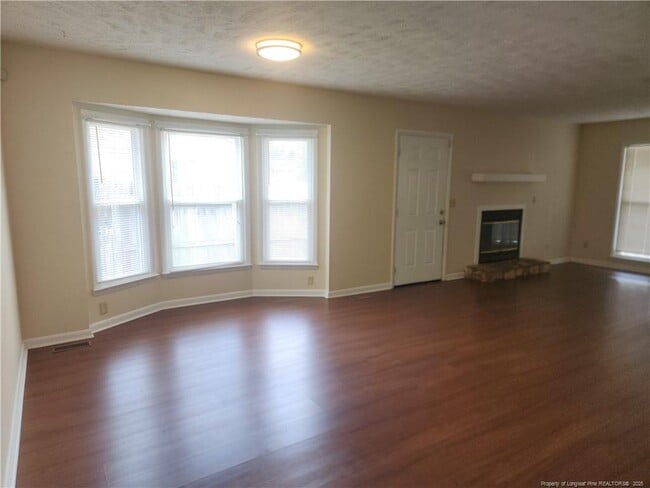 Building Photo - 6837 Marlowe Dr
