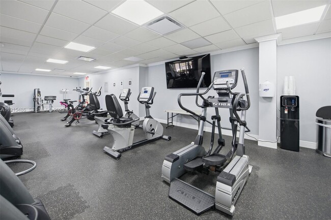 Building Photo - 3546 S Ocean Blvd