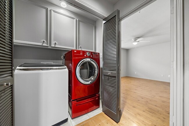 Building Photo - 1429 Oneil St