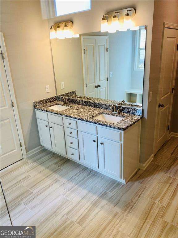 Building Photo - 3070 Andover Trl