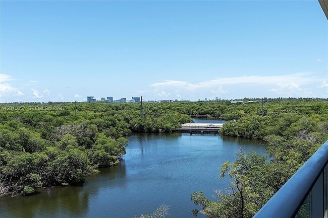 Building Photo - 16385 Biscayne Blvd