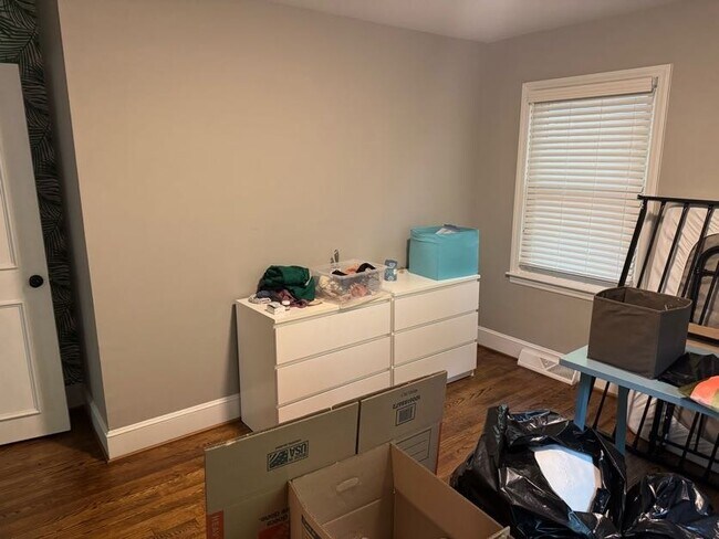 Building Photo - 6126 Netherwood Dr