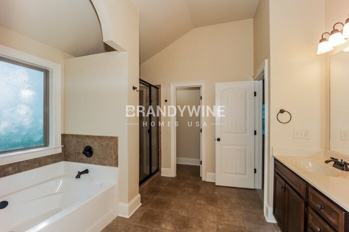 Building Photo - 106 Village Pl