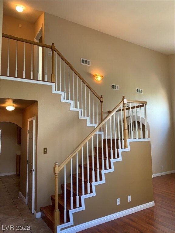Building Photo - 8112 Sunset Mill Dr