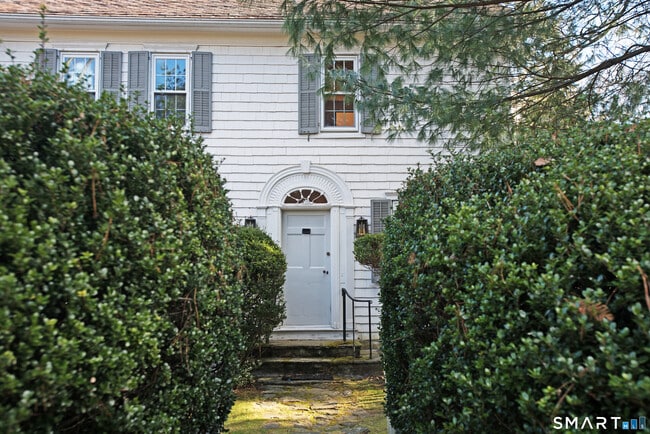 Building Photo - 1709 Newfield Ave