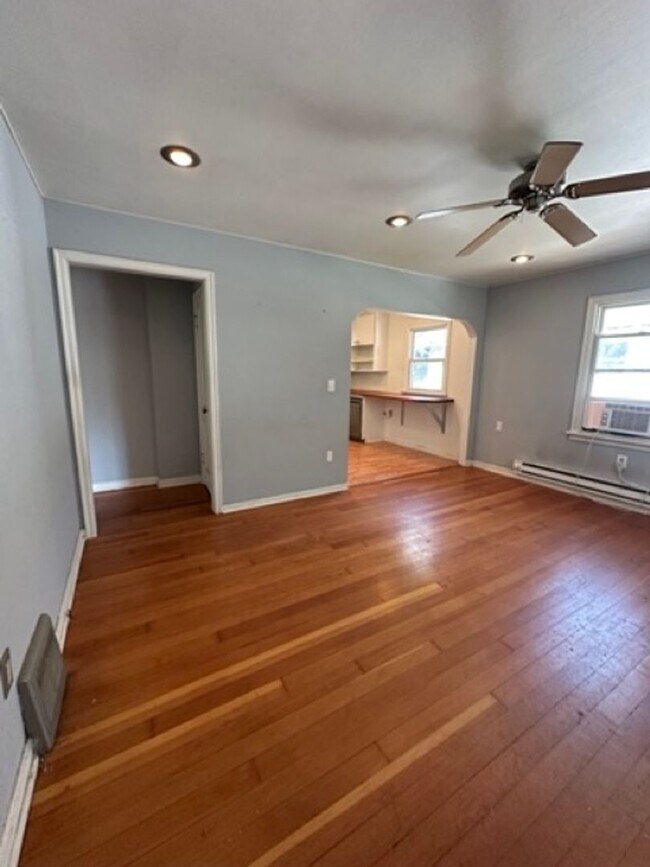 Building Photo - Spokane Bungalow