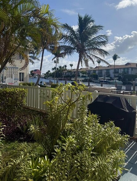 Building Photo - 199 E McNab Rd