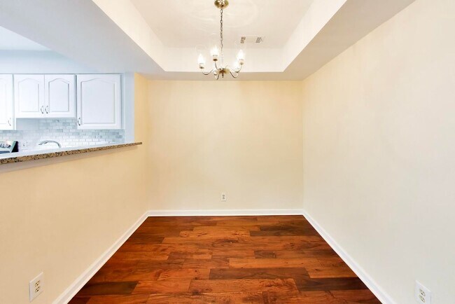 Building Photo - 10823 Hampton Mill Terrace