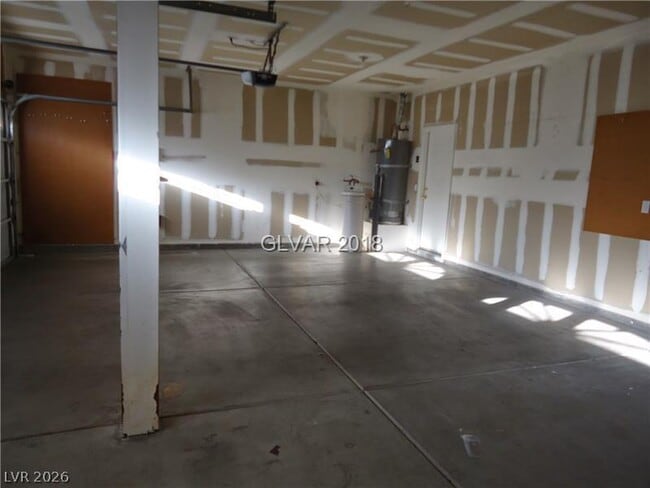 Building Photo - 1108 Ventura Hills St