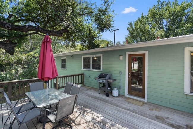 Building Photo - 1511 Bellaire Dr