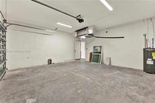 Building Photo - 2910 Flora Ave N