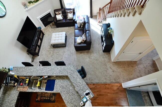 Building Photo - 4481 Bridgeview Ln