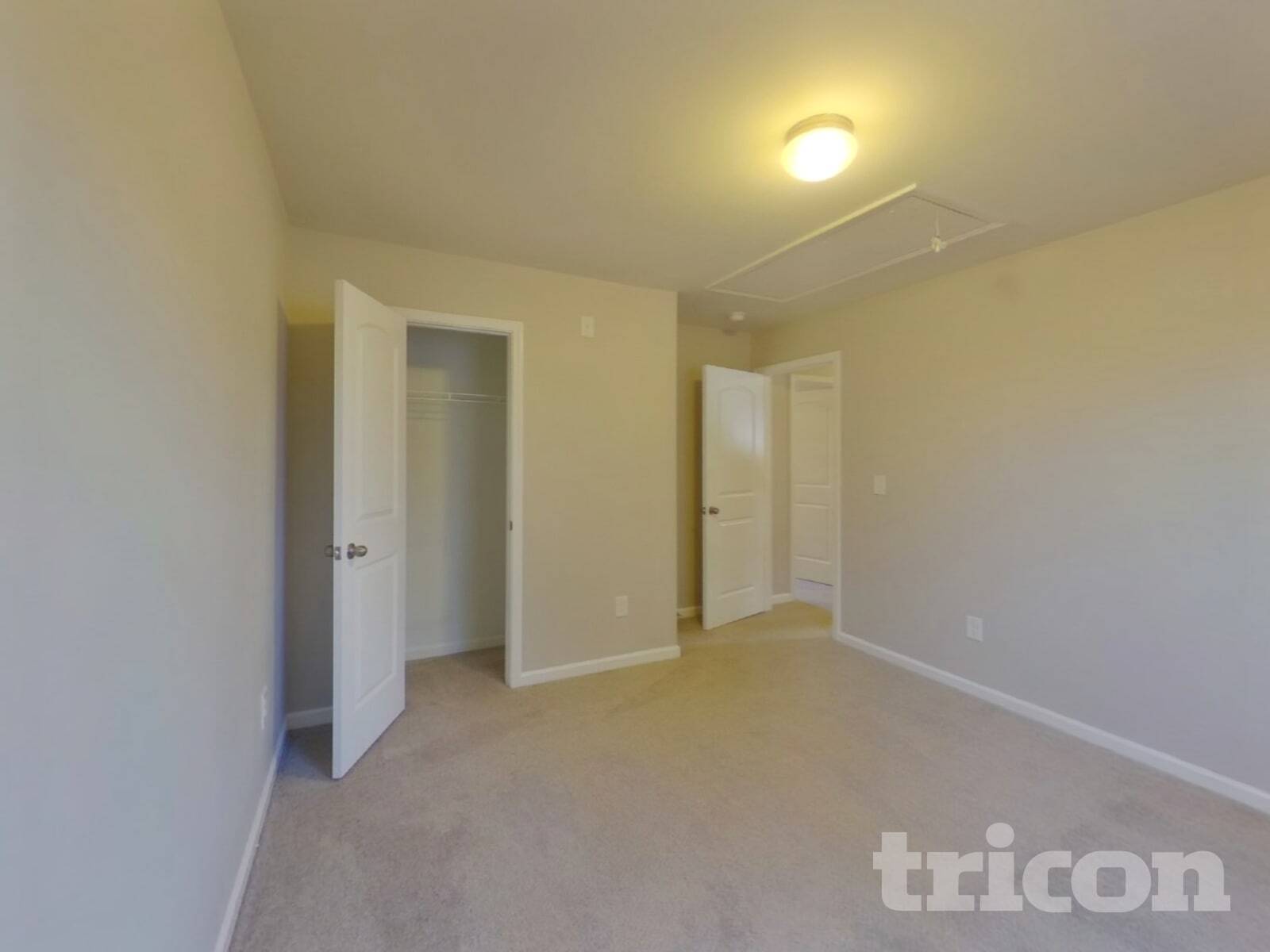 Building Photo - 117 Vermillian Dr