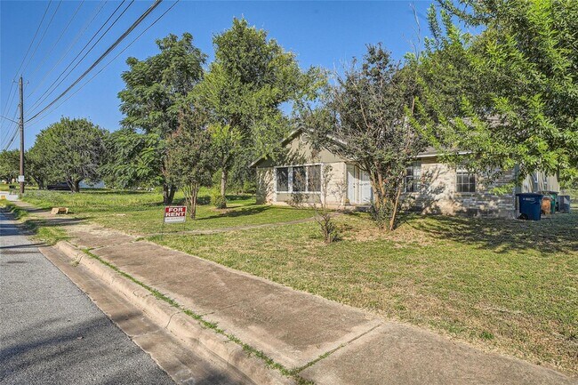 Building Photo - 7214 Salt Springs Dr