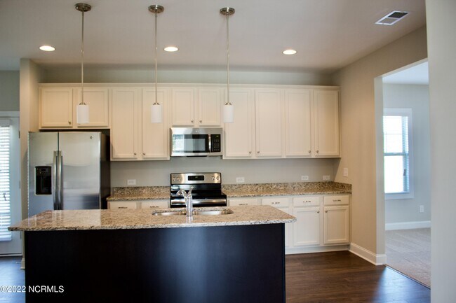 Building Photo - 368 Wheatfield Way