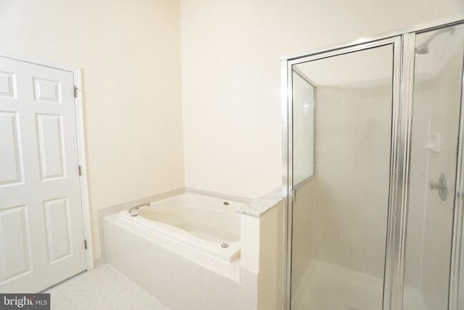 Building Photo - 306 Pimlico Way