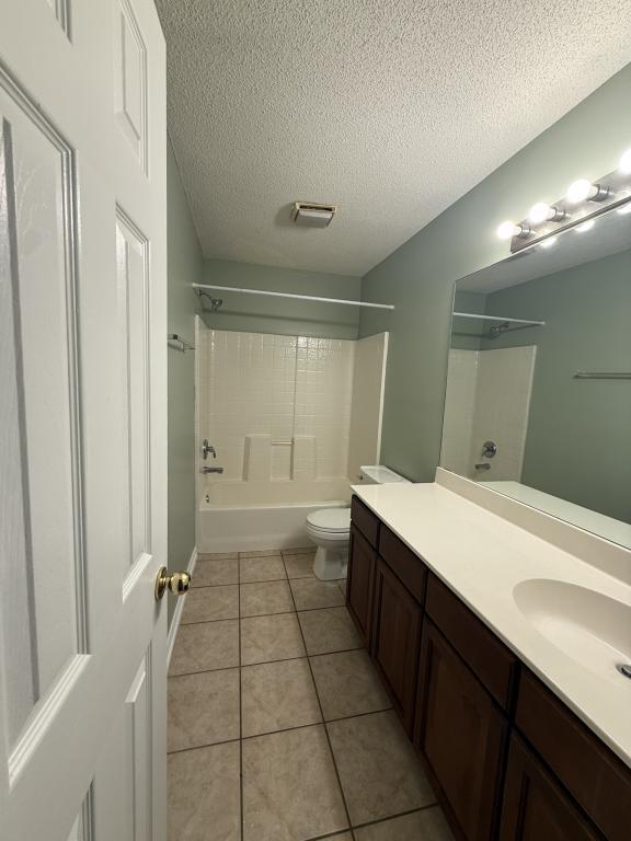 Building Photo - 2065 Juniper Dr