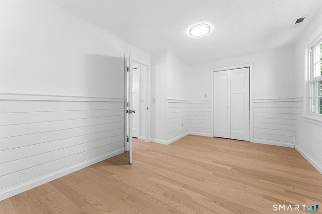 Building Photo - 210 Springbrook Rd
