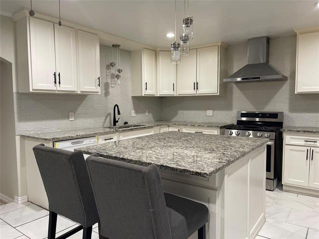 Building Photo - 2519 Larchmont Dr