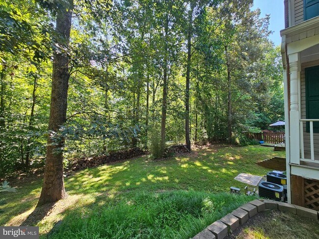 Building Photo - 381 Longwood Dr