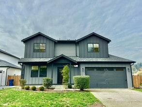 Building Photo - Stylish 4BR | 3BA Home with Den, Fenced Ba...