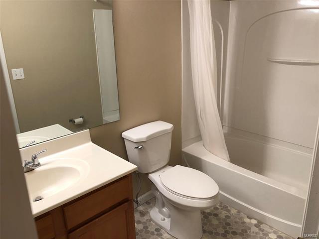 Building Photo - 29 Greenfield Dr