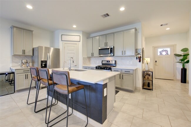 Building Photo - 3902 Elk Crk Ct