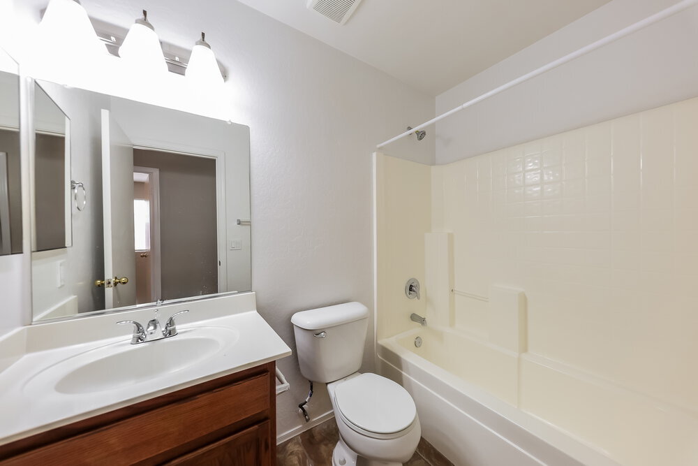 Building Photo - 10618 W Pima St