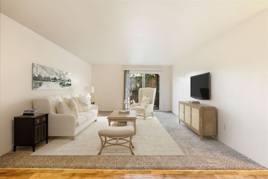 Building Photo - Rolling Creek