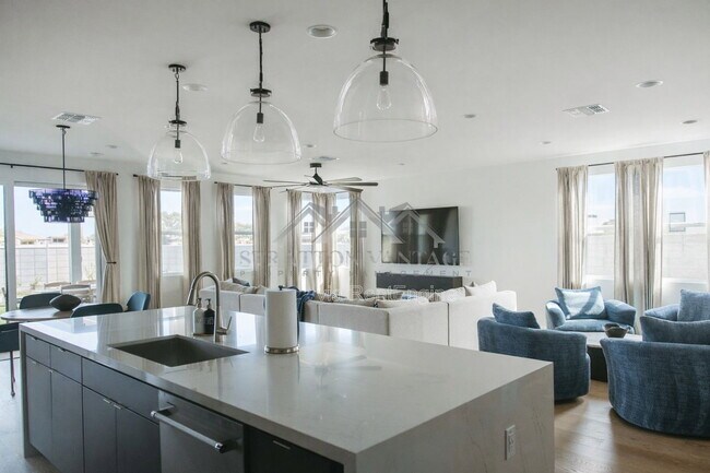 Building Photo - 10262 E Utah Ave