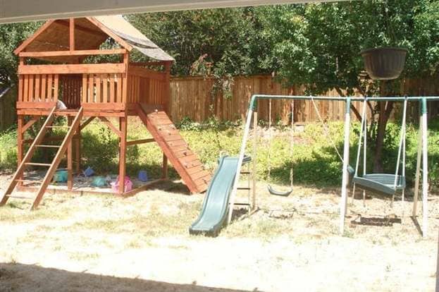 Building Photo - 27456 Swallow Ct