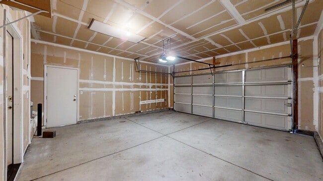 Building Photo - 3855 Saintsbury Dr