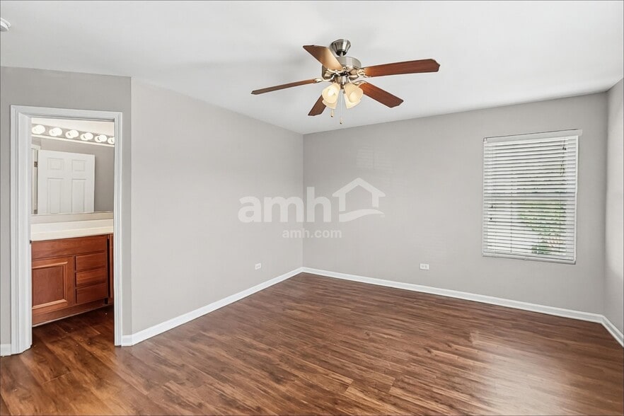Building Photo - 15356 Kenmare Cir