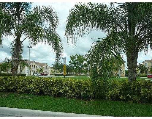 Building Photo - 1536 SE 26th St