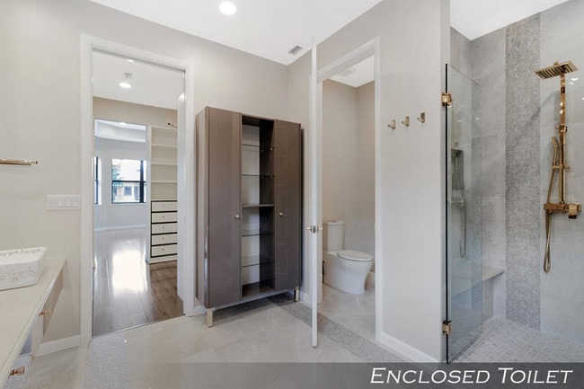 Building Photo - 6836 Adriano Dr