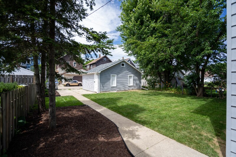 Building Photo - 3263 S Kinnickinnic Ave