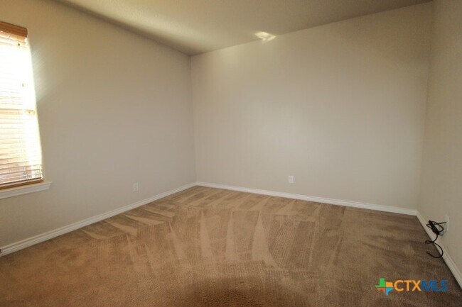 Building Photo - 3003 Tarrant County Dr