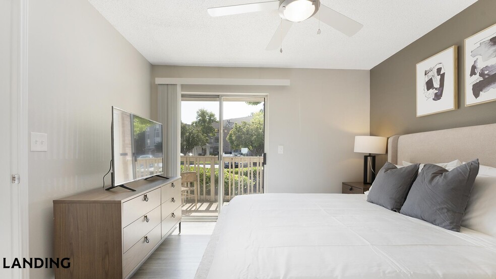 Building Photo - 17803 La Cantera Terrace
