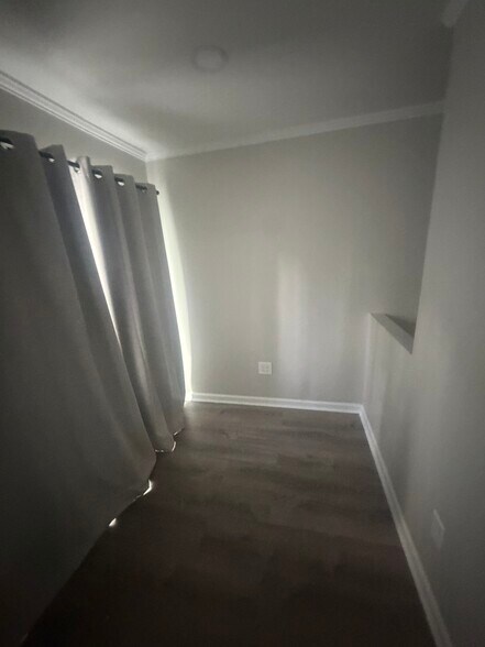 Building Photo - 92 Topsail Ct