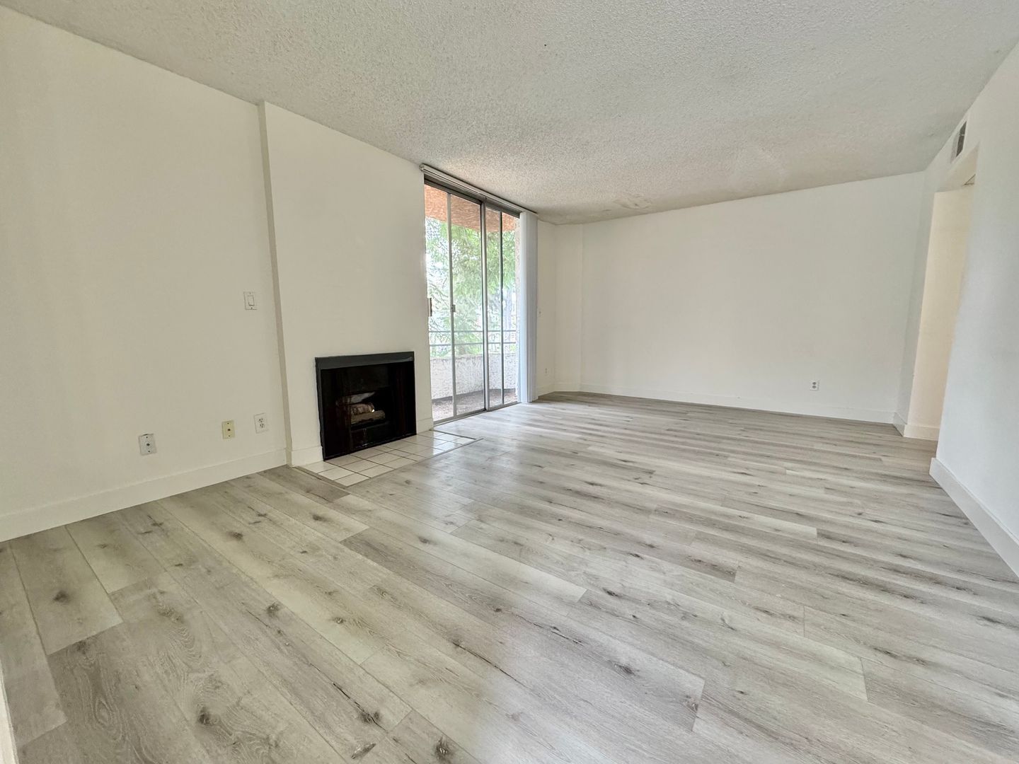 Building Photo - 3715 S Canfield Ave