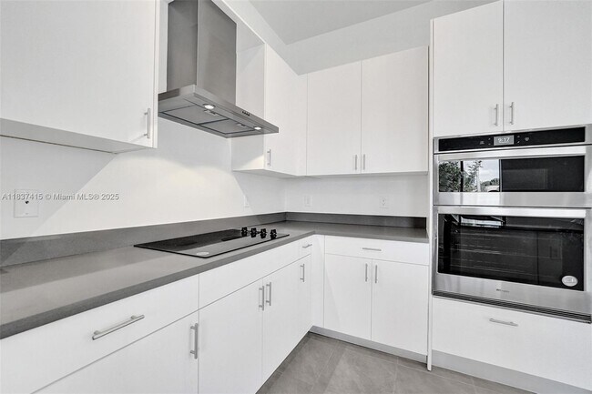Building Photo - 13145 Addilyn Ct