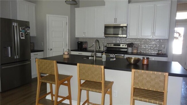 Building Photo - 3421 Utah Ct