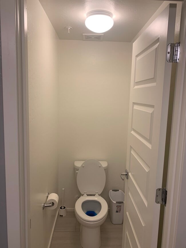 Building Photo - 2342 E Hidalgo Ave